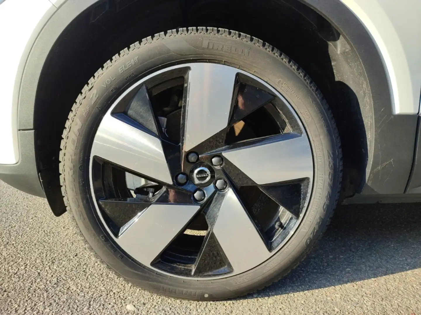 Volvo XC40 Plus Pure Electric NAVI ACC AHK Klimaaut SHZ LRH Weiß - 2