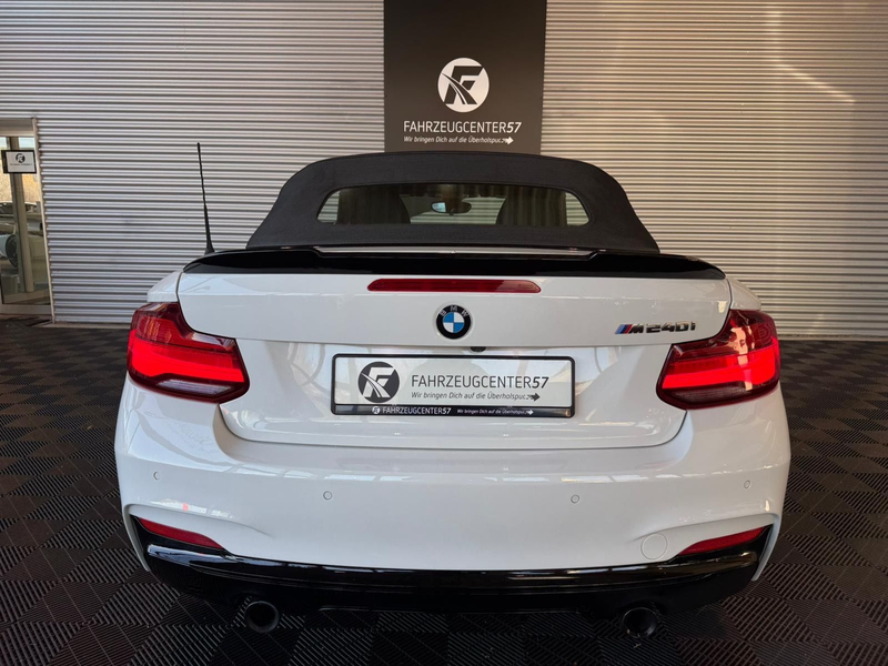 BMW 240 Cabrio/HIFI/CARPLAY/ADAP.LED/RFK/LEDER — photo 9