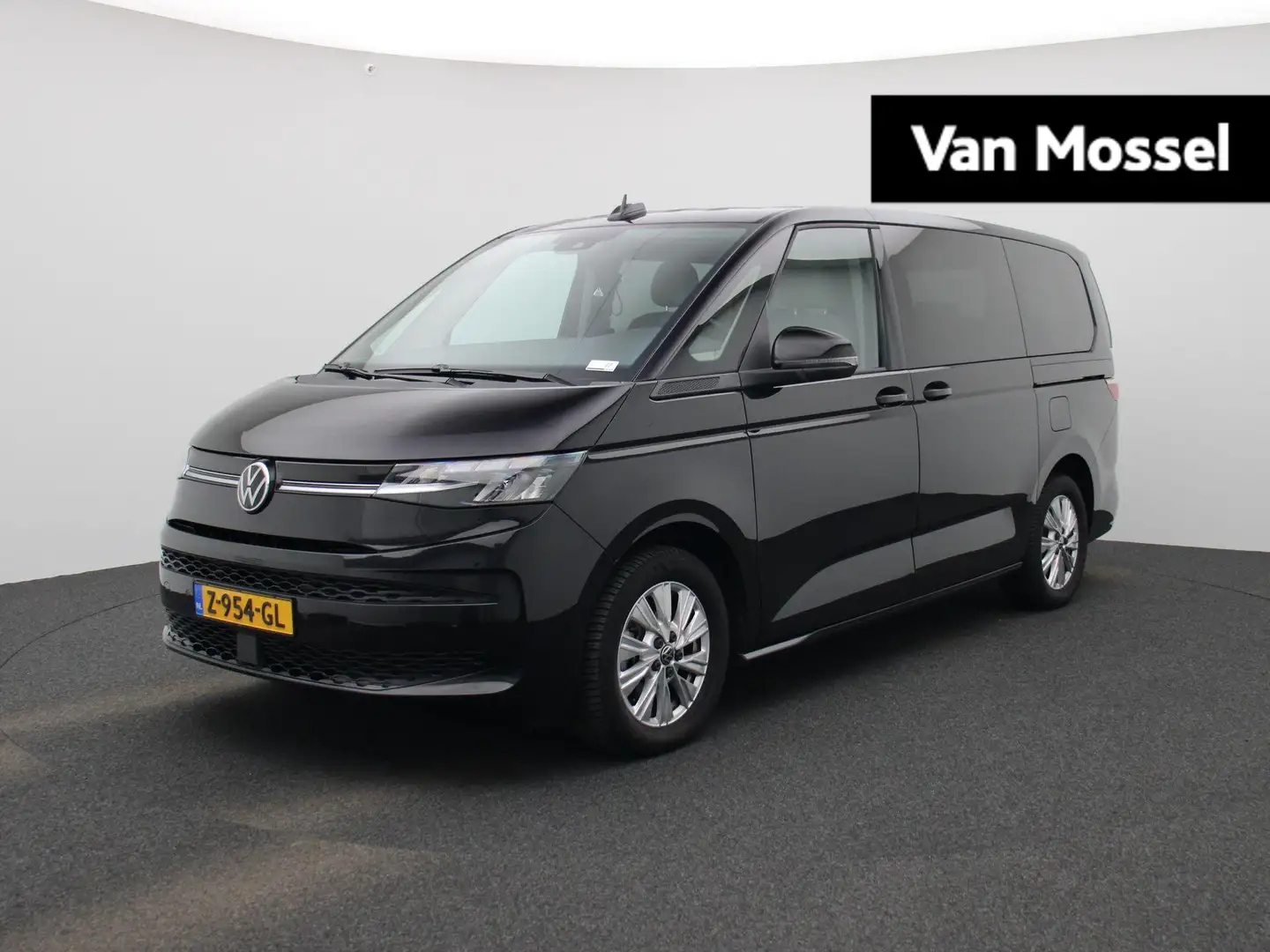 Volkswagen T7 Multivan 1.4 eHybrid L2 Life Edition 218 PK | Airco | 7 Zit Zwart - 1
