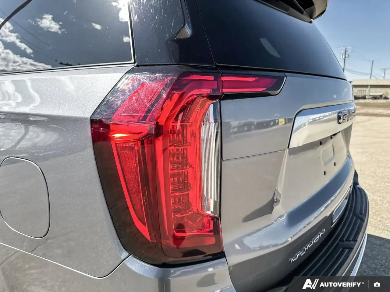 GMC Yukon снимка GMC Yukon