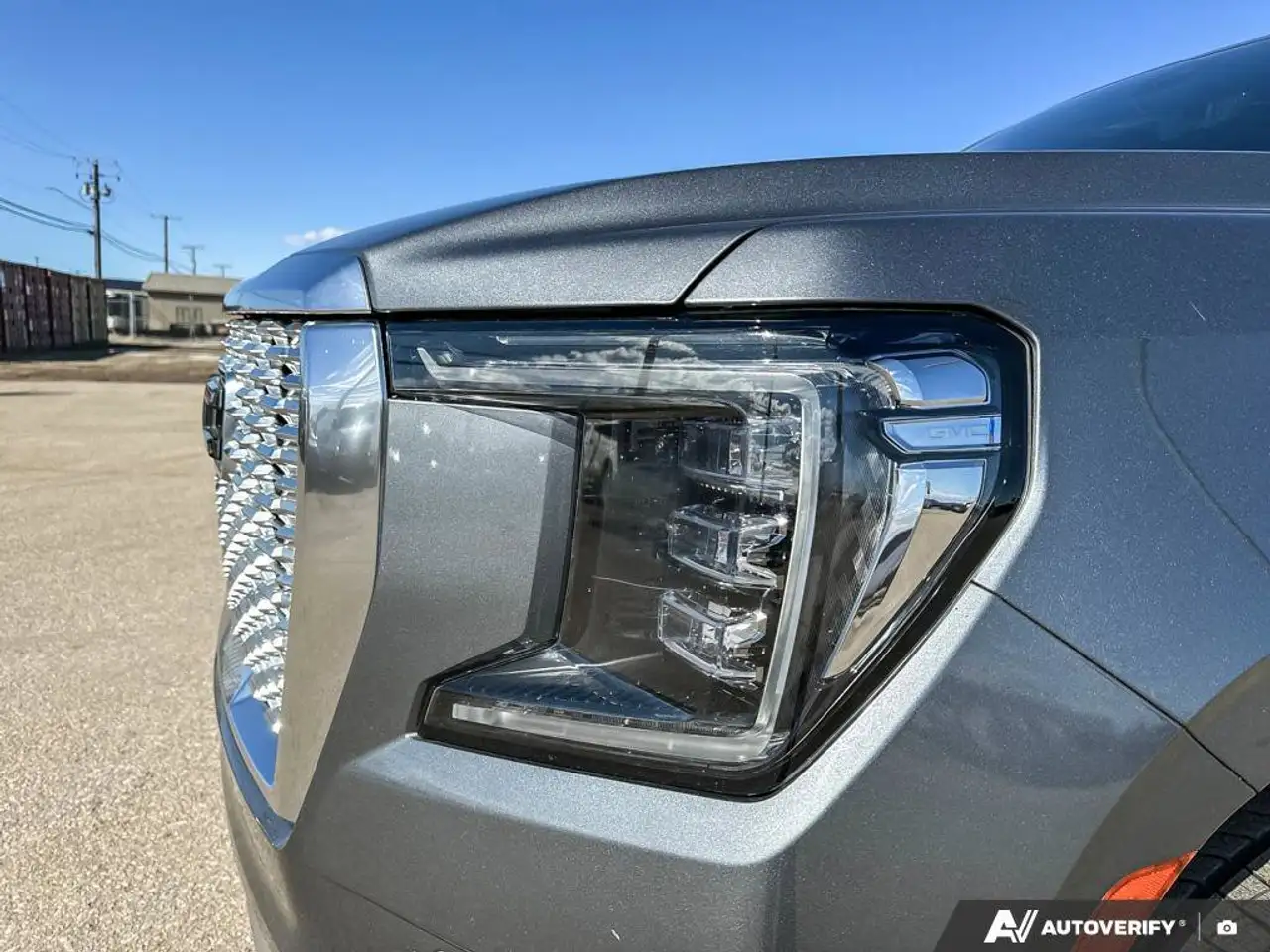 GMC Yukon снимка GMC Yukon