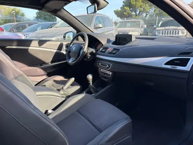 Renault Megane view 10