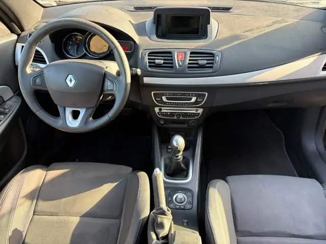 Renault Megane view 7