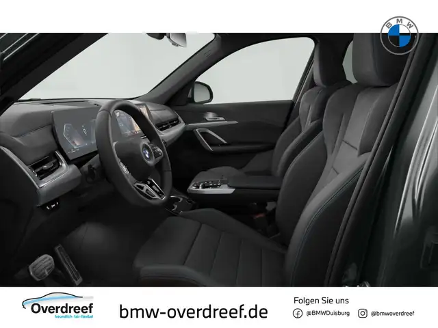 BMW X1 view 3