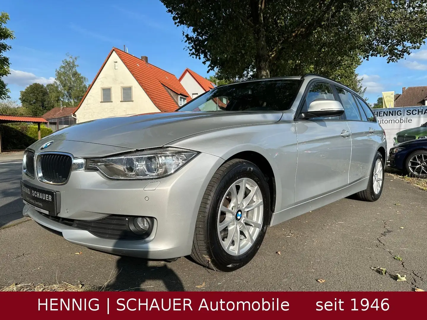 BMW 320 d touring | Navi | Xenon Silber - 1