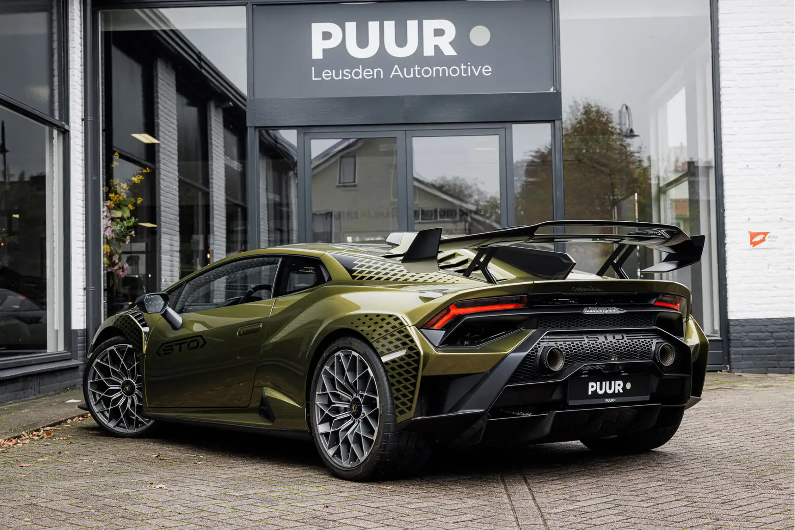 Lamborghini Huracán STO 5.2 V10 Ad Personam Full Carbon Pack - Verde G Groen - 2