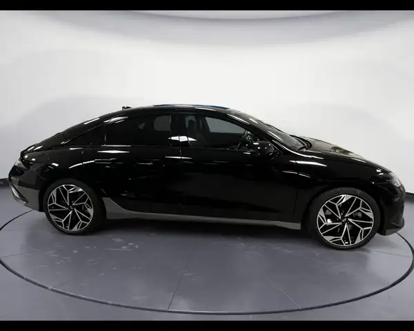 Hyundai IONIQ 6 view 5