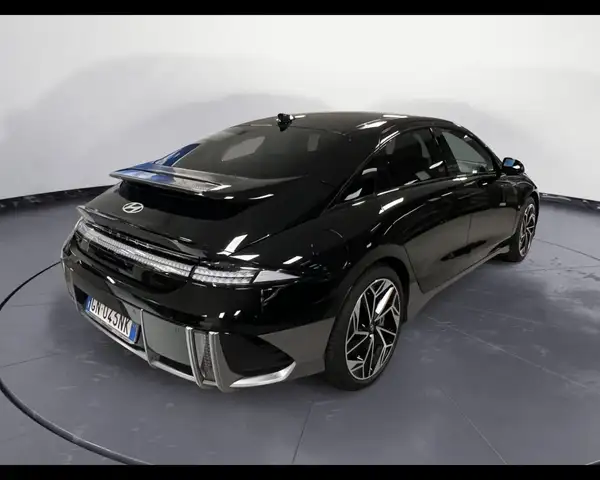 Hyundai IONIQ 6 view 4