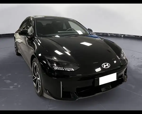 Hyundai IONIQ 6 view 2