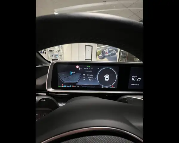 Hyundai IONIQ 6 view 14
