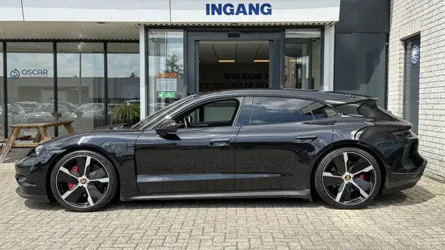 Porsche Taycan view 2