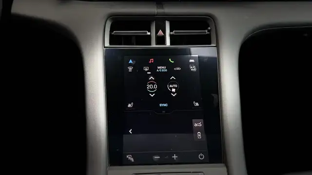 Porsche Taycan view 27