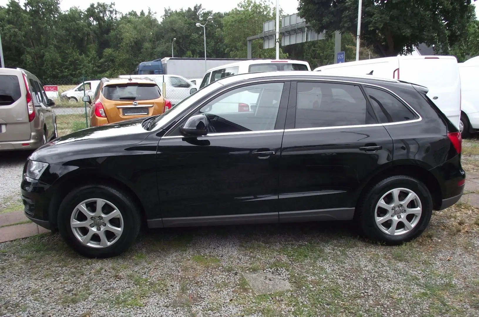 Audi Q5 quattro  1. Hand Schwarz - 2