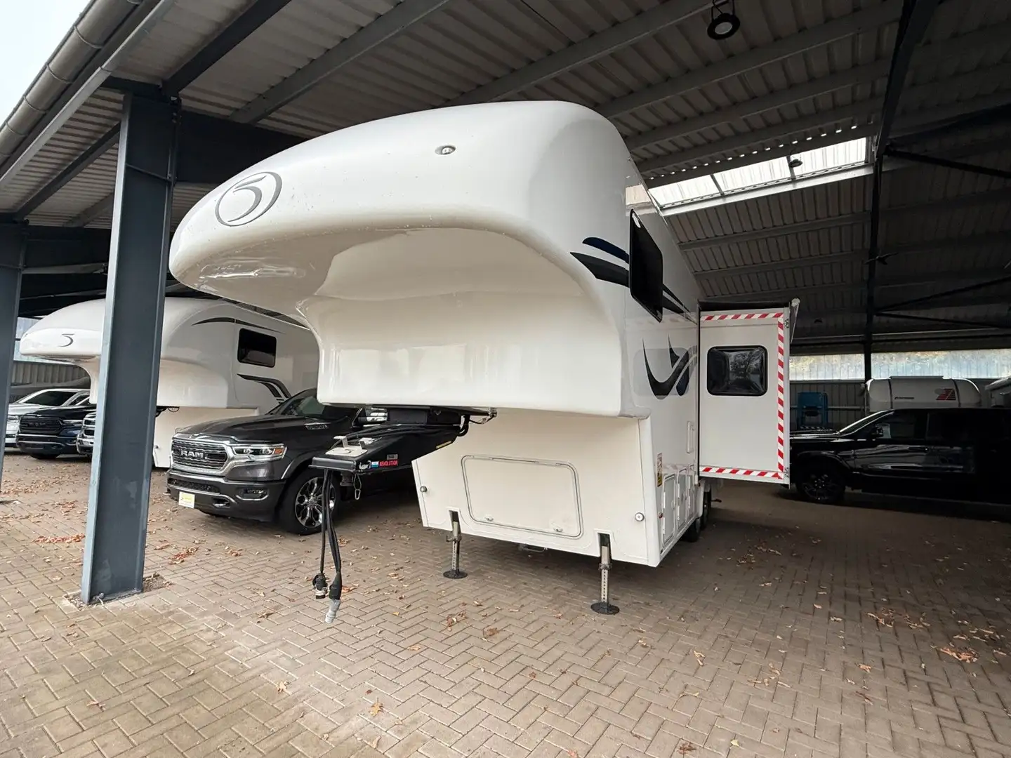 Sonstige Marken Celtic Rambler Wohnauflieger Fifth Wheel Co. Weiß - 1