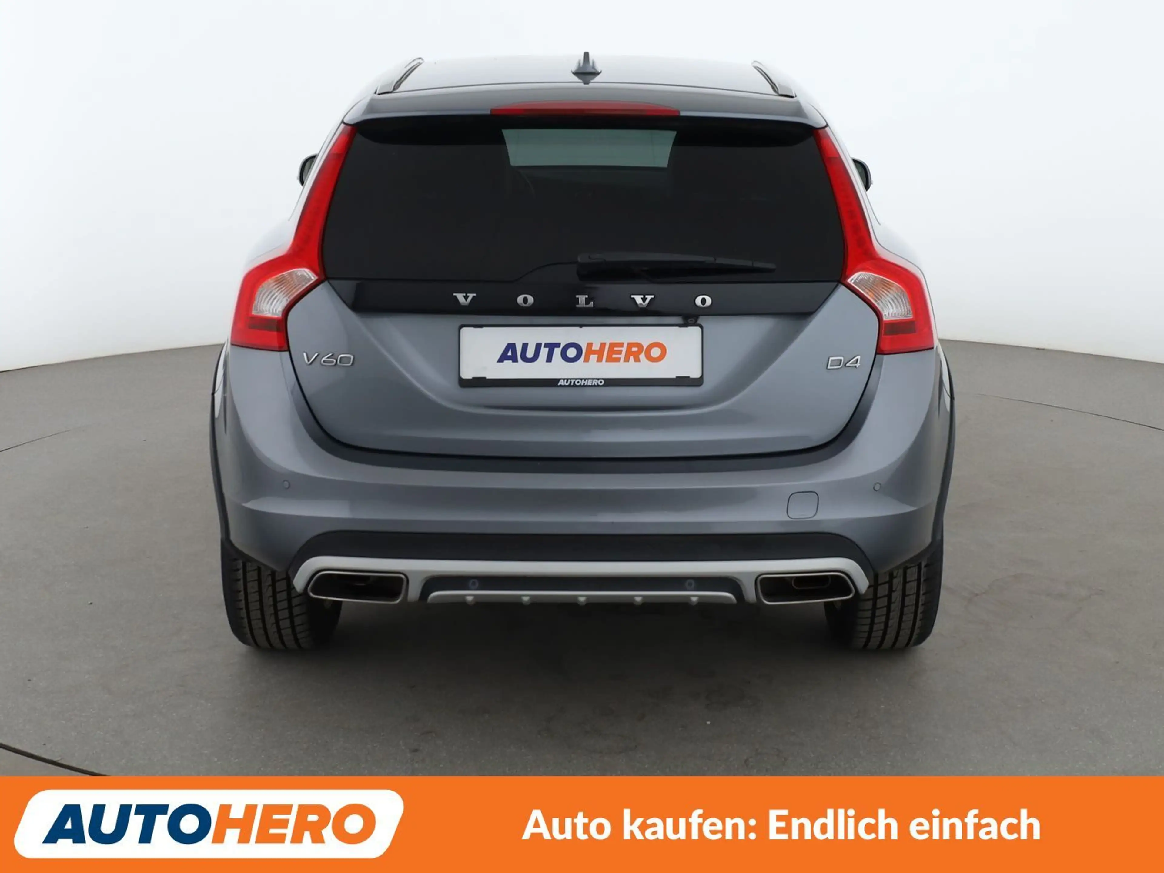 Volvo V60 Cross Country 2.0 D4 Momentum*NAV*BI-XENON*TEMPO*CAM*PDC*SHZ* — photo 5