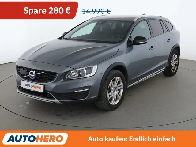 Volvo V60 Cross Country 2.0 D4 Momentum*NAV*BI-XENON*TEMPO*CAM*PDC*SHZ*