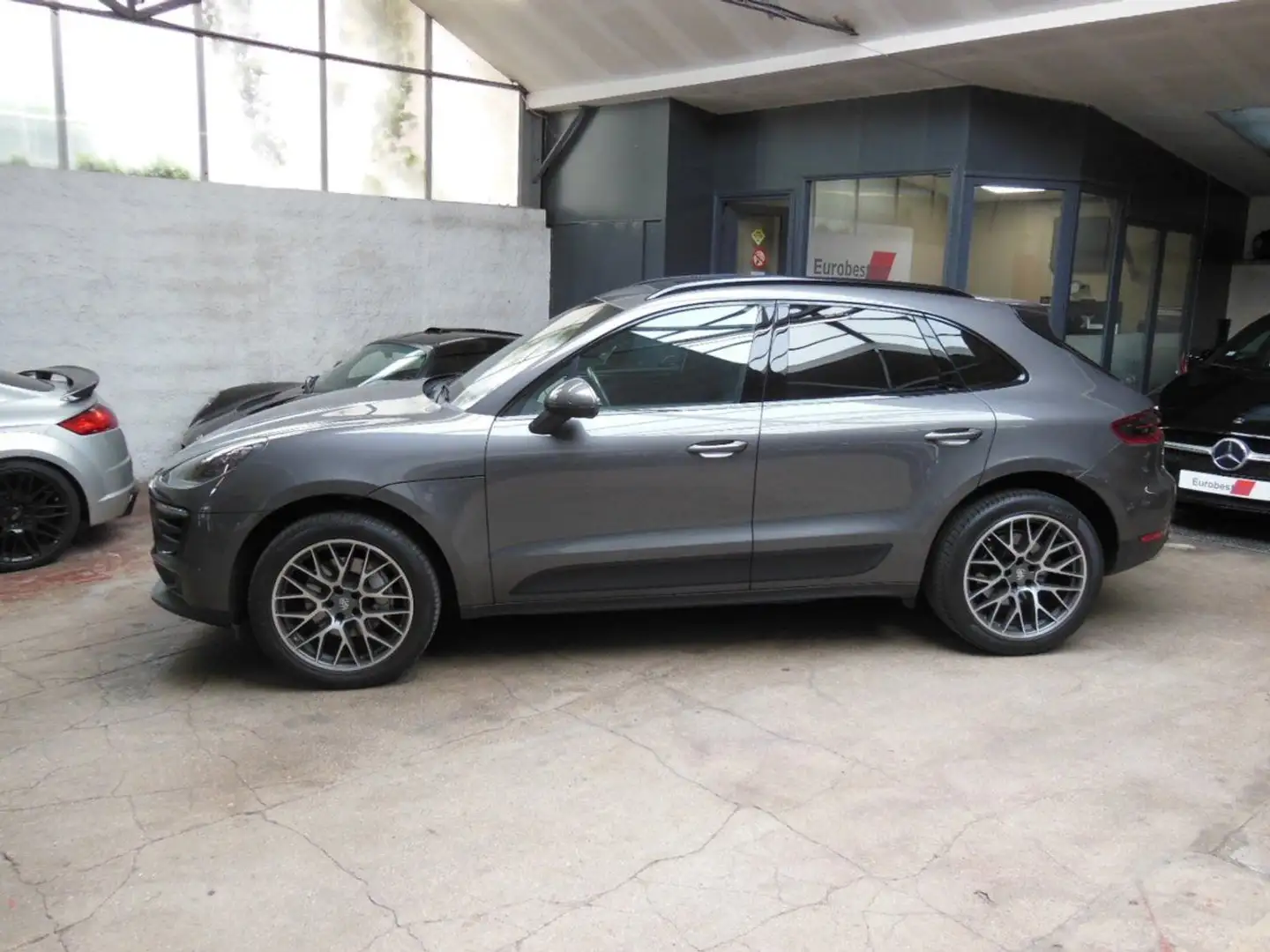 Porsche Macan (95B) 2.0 252CH PDK Gris - 2