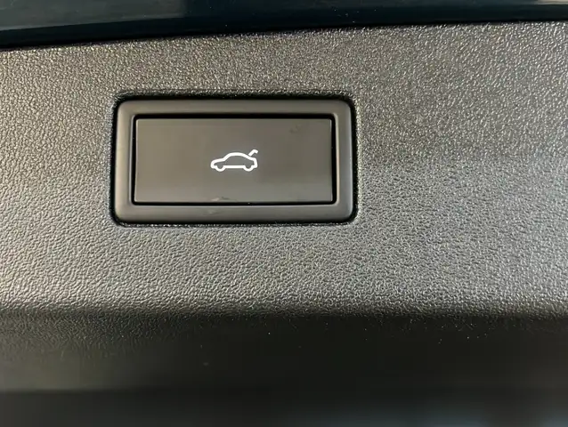 Volkswagen Tiguan view 9