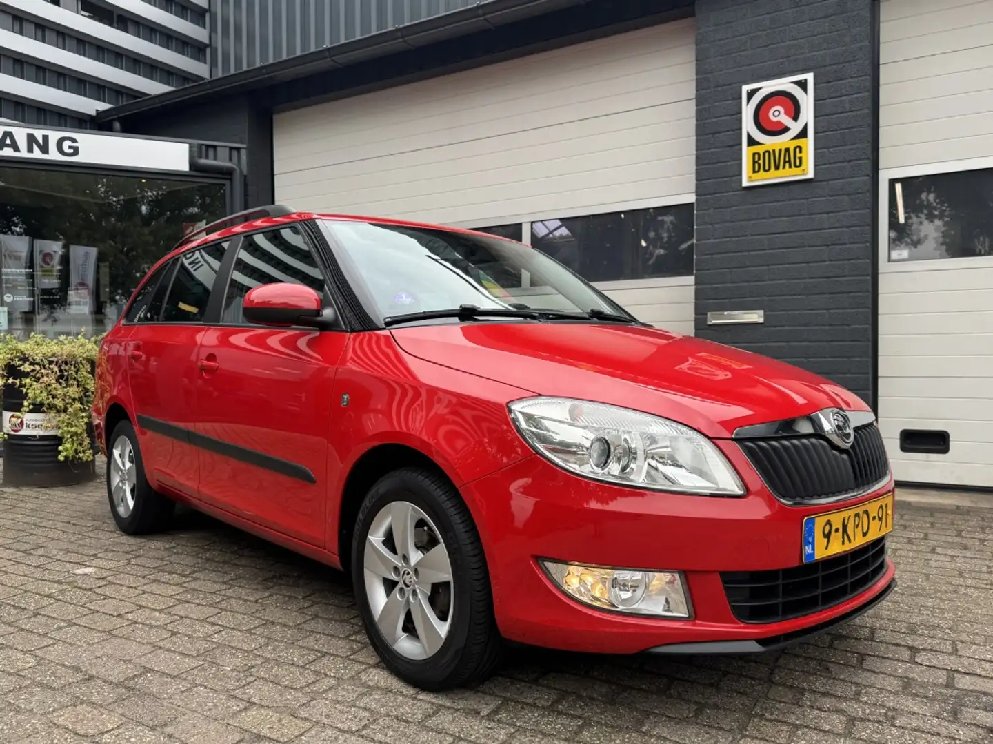 Skoda Fabia Combi 1.2 TSI Fresh Rouge - 1