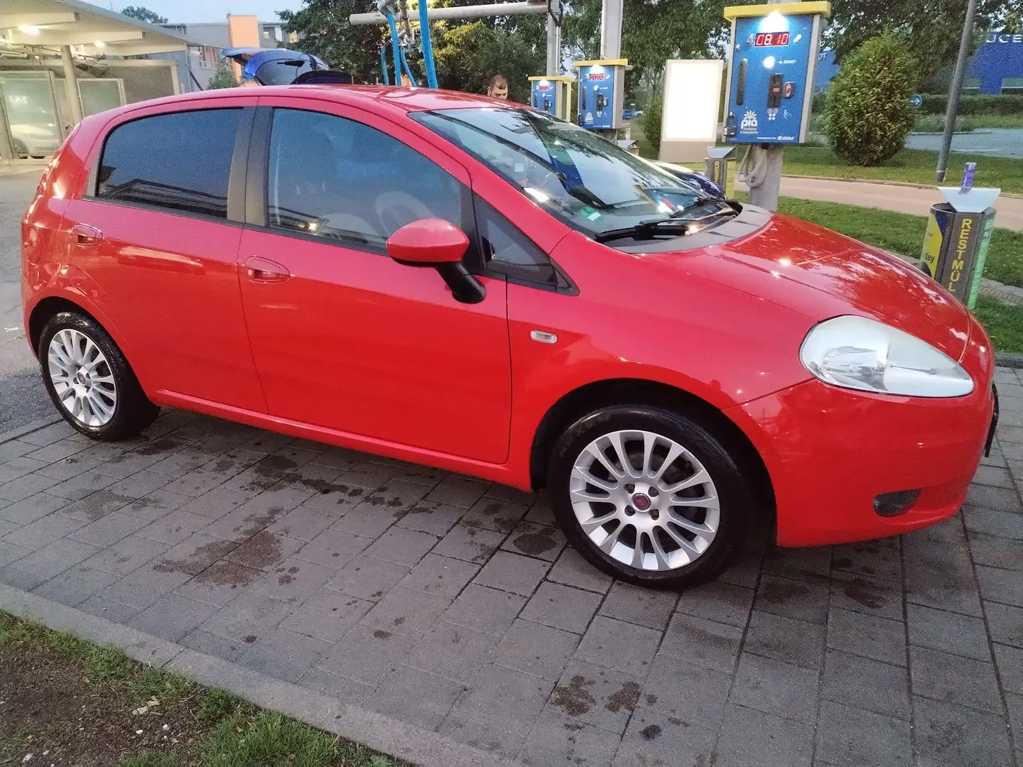 Fiat Grande Punto 1.4 8V Dynamic - 1