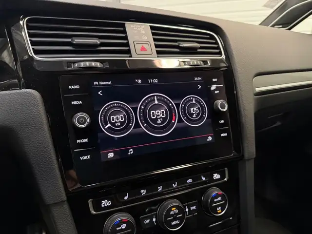 Volkswagen Golf view 13