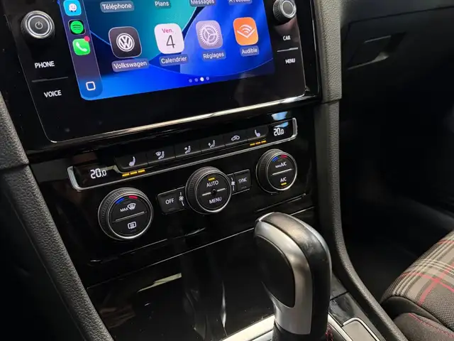 Volkswagen Golf view 14