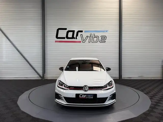 Volkswagen Golf view 9
