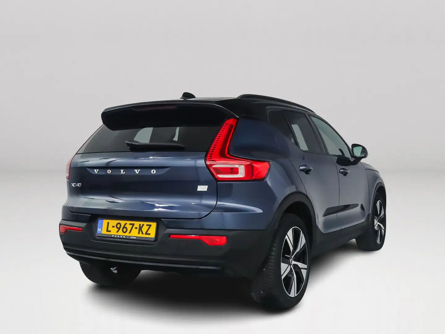 Volvo XC40 Recharge Twin Plus | Parkeercamera | Stoel- en Stu Blauw - 2