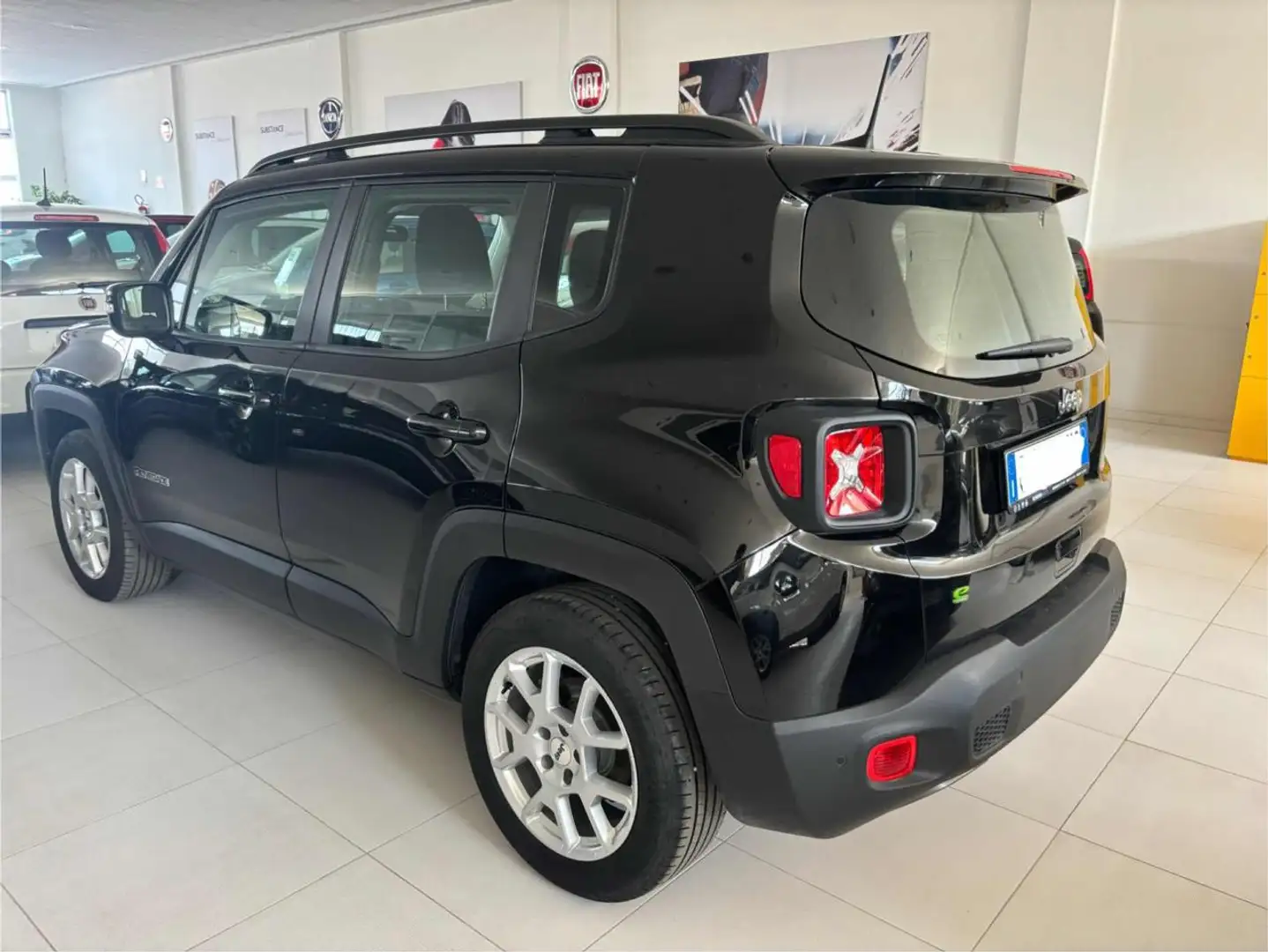 Jeep Renegade 1.5 Turbo T4 MHEV Limited Nero - 2