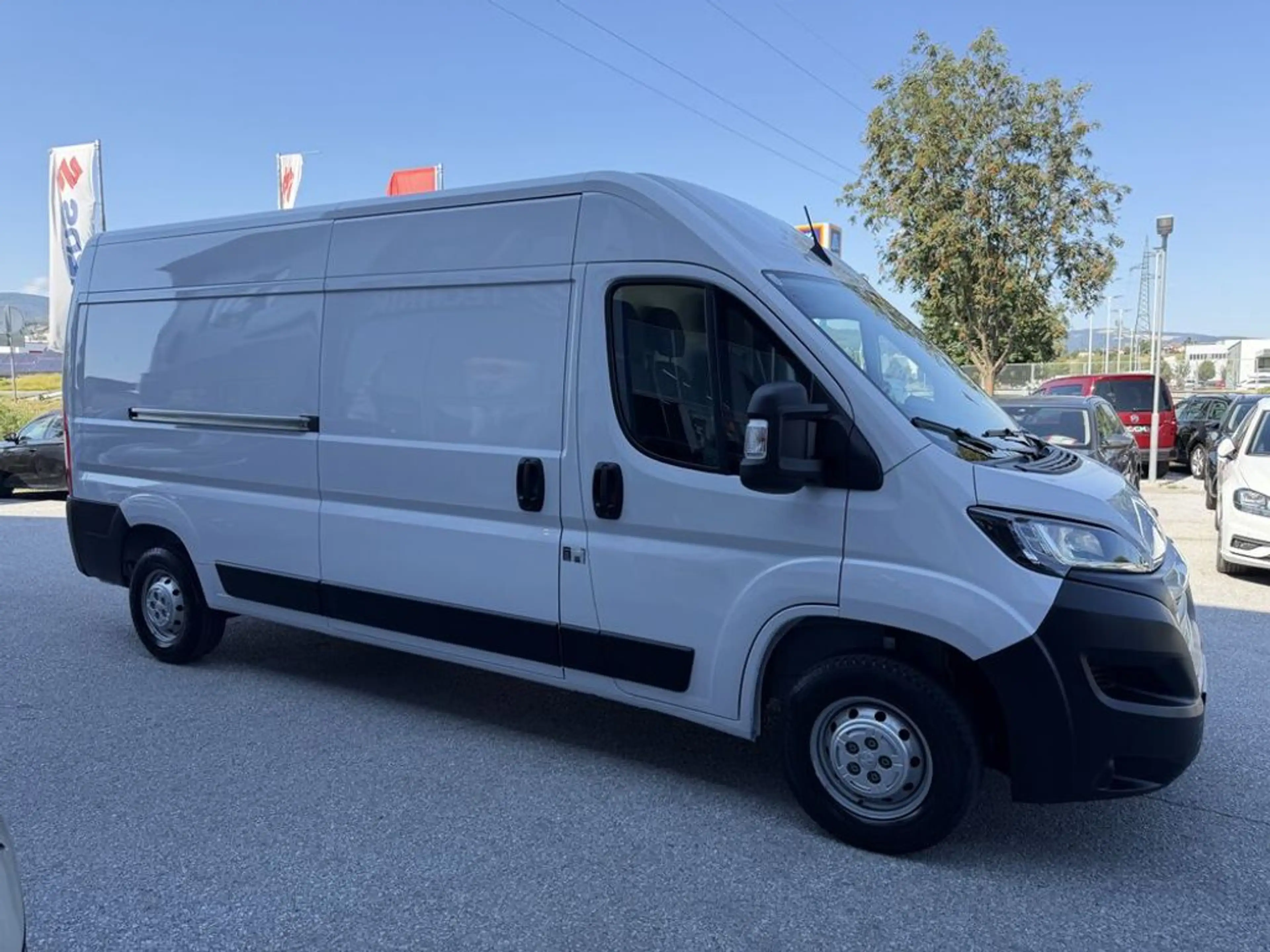 Peugeot Boxer 333 L3H2 BlueHDi 140 Stop&Start — photo 6