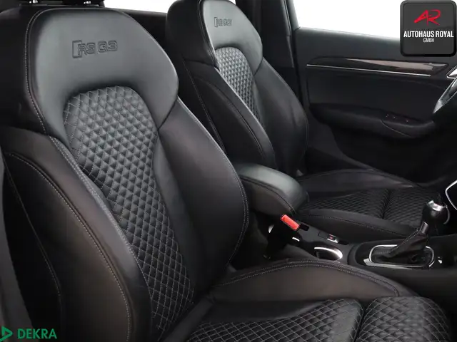 Audi RS Q3 view 12