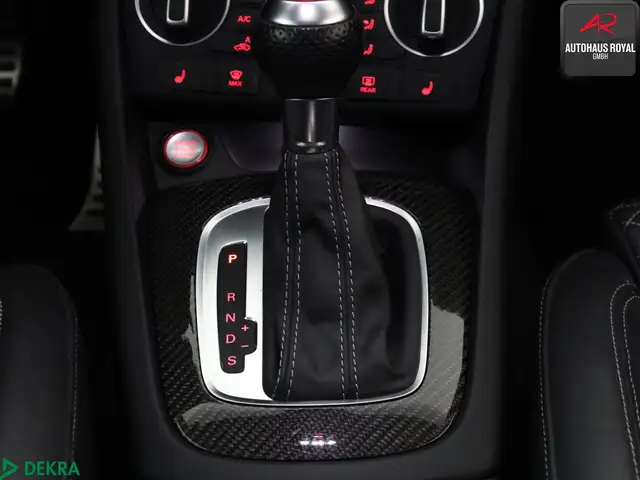 Audi RS Q3 view 22