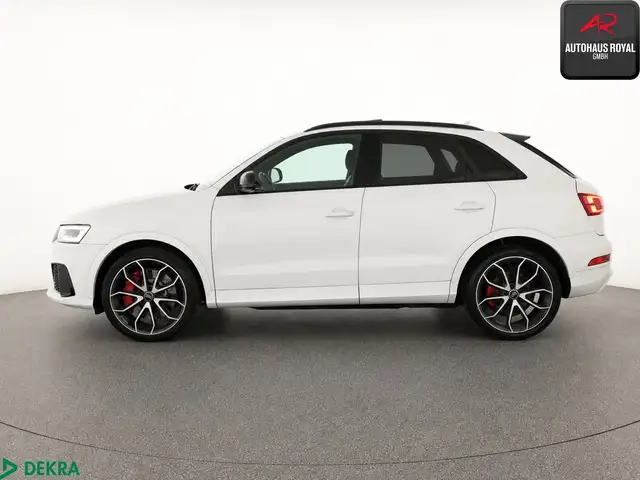Audi RS Q3 view 2