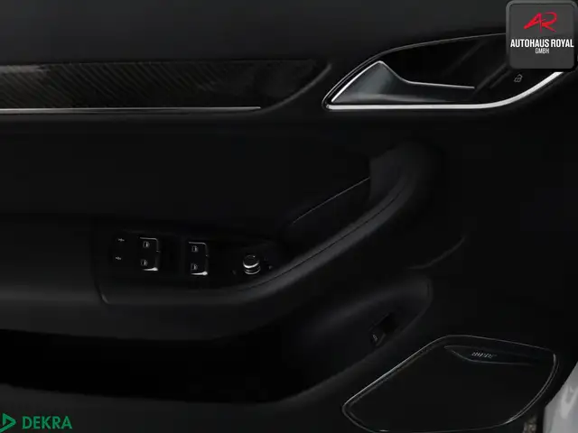 Audi RS Q3 view 26