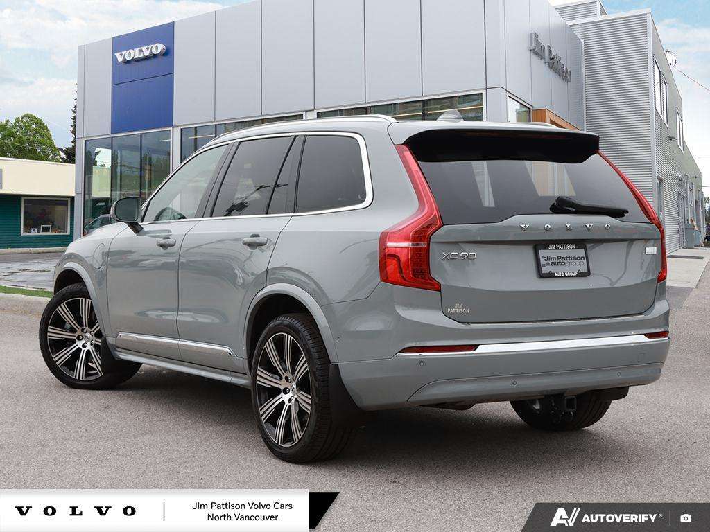 2024 Volvo XC90 T8 eAWD PHEV Plus Bright 7-Seater - HOV Access alt 4