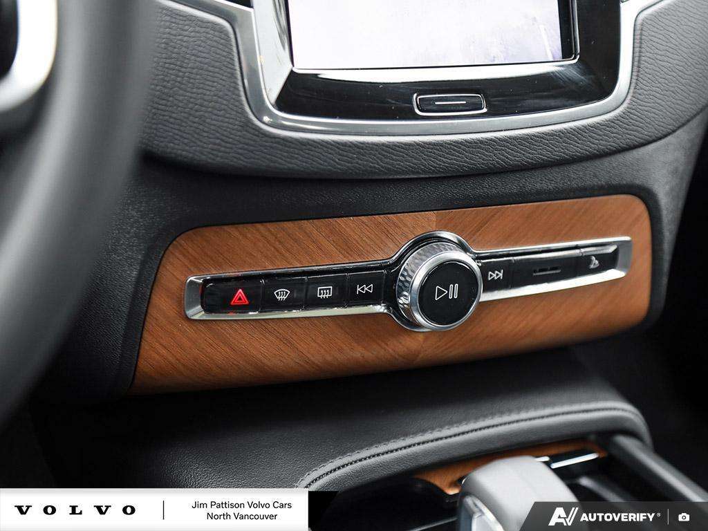 2024 Volvo XC90 T8 eAWD PHEV Plus Bright 7-Seater - HOV Access thumb 20