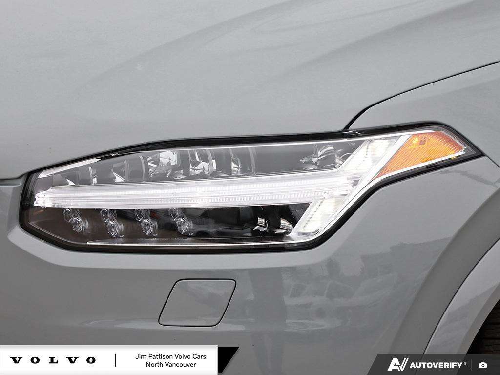 2024 Volvo XC90 T8 eAWD PHEV Plus Bright 7-Seater - HOV Access thumb 10