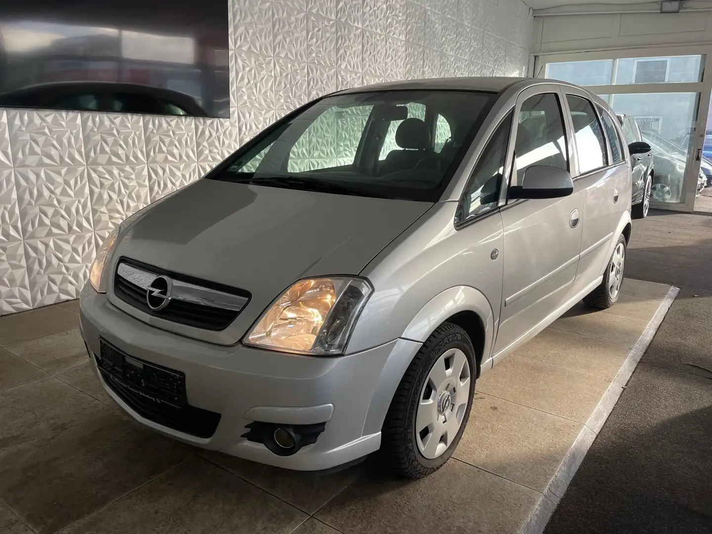 Opel Meriva Edition Automtk. Tempo. Scheckh. Multi. Argent - 1