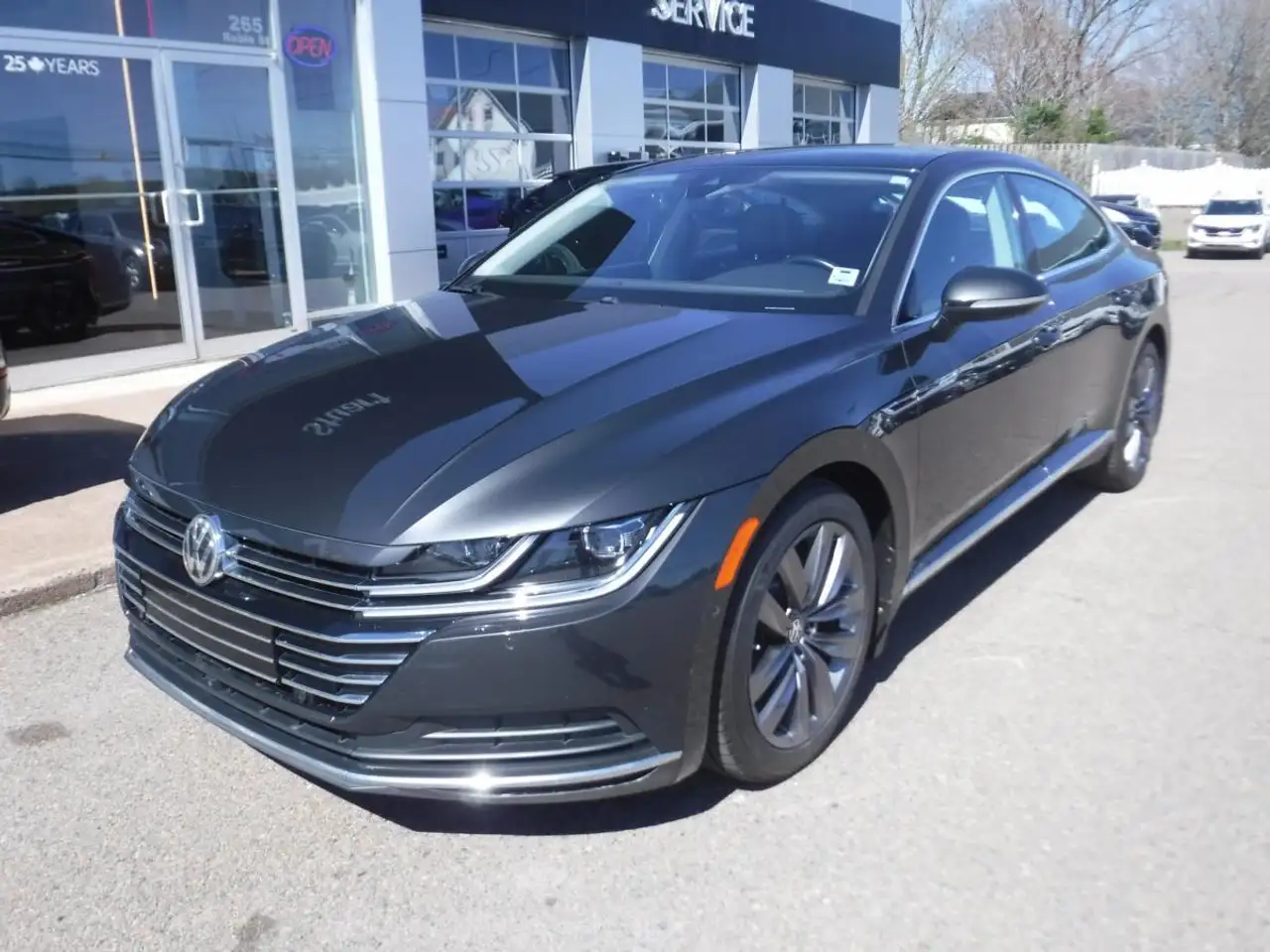 Volkswagen Arteon снимка Volkswagen Arteon
