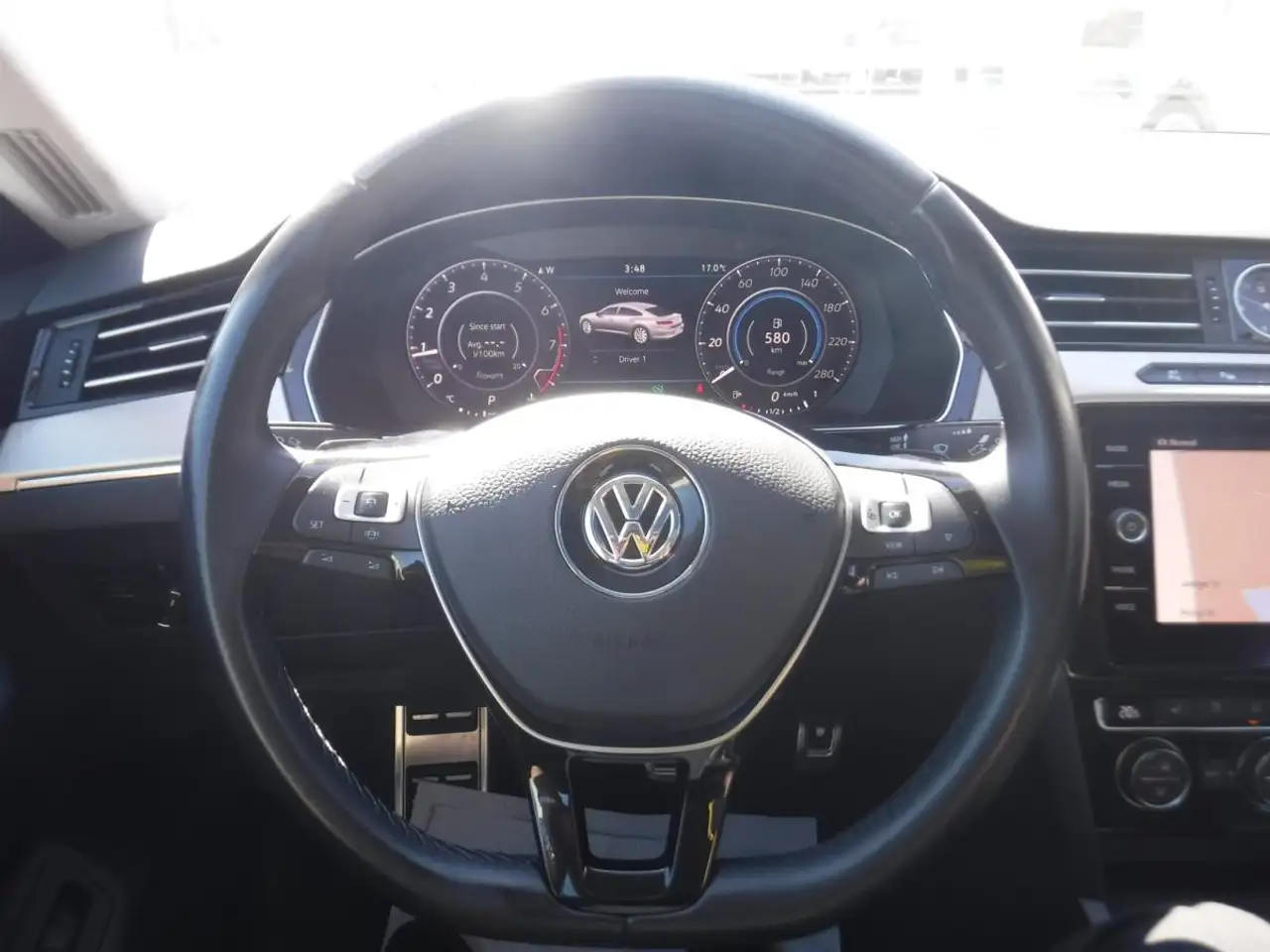 Volkswagen Arteon снимка Volkswagen Arteon