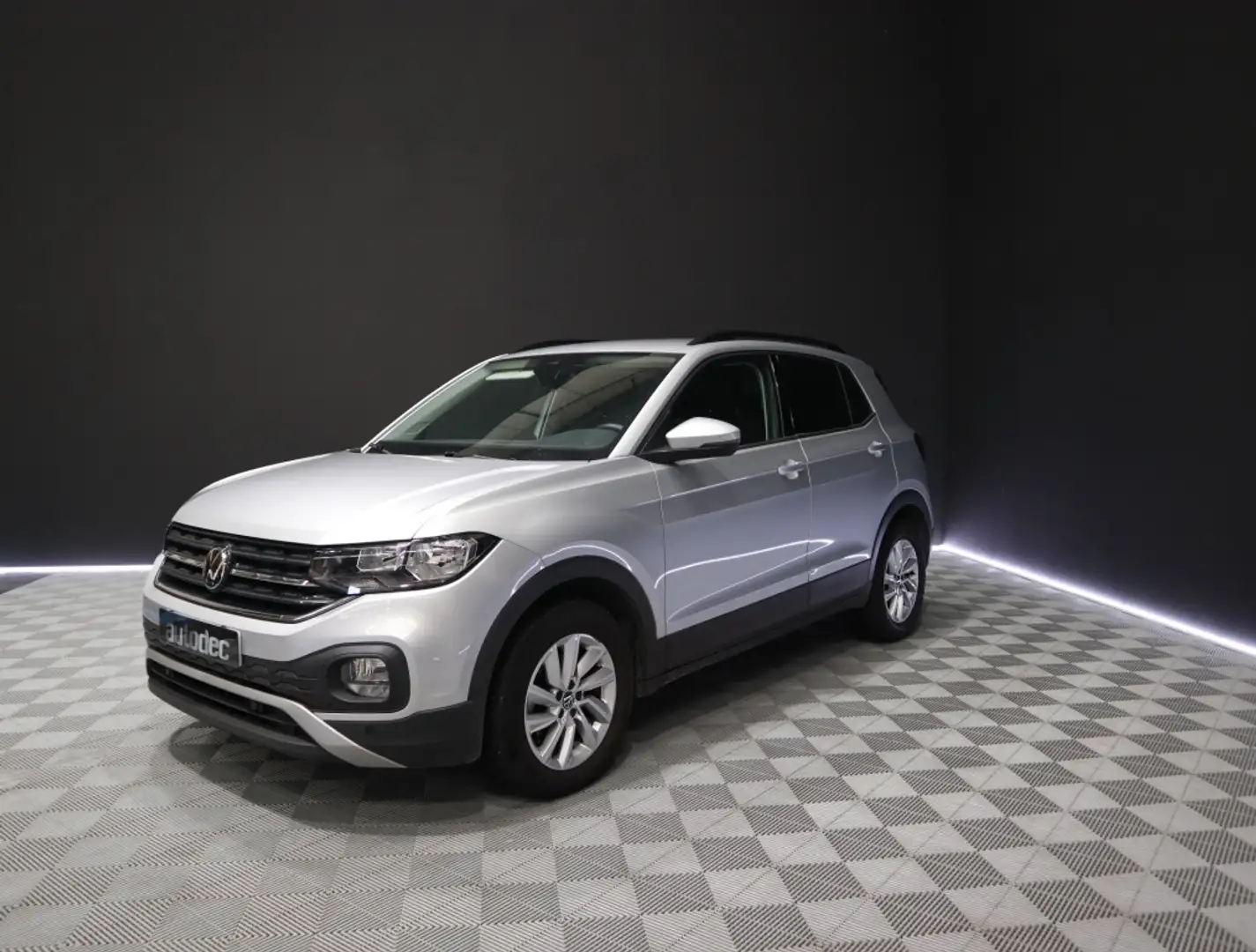 Volkswagen T-Cross 1.0 TSI Advance Gris - 2