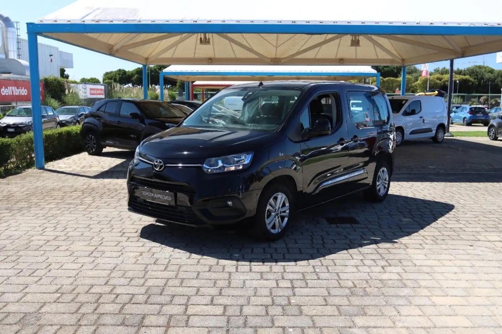 Toyota Proace City Verso 1.5D 100 CV S&S Short D Lounge Grigio - 1