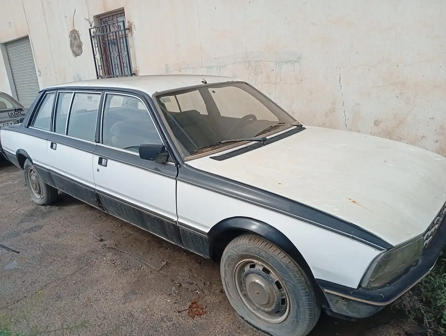 Peugeot 505 505 2.5 GLD Beyaz - 1