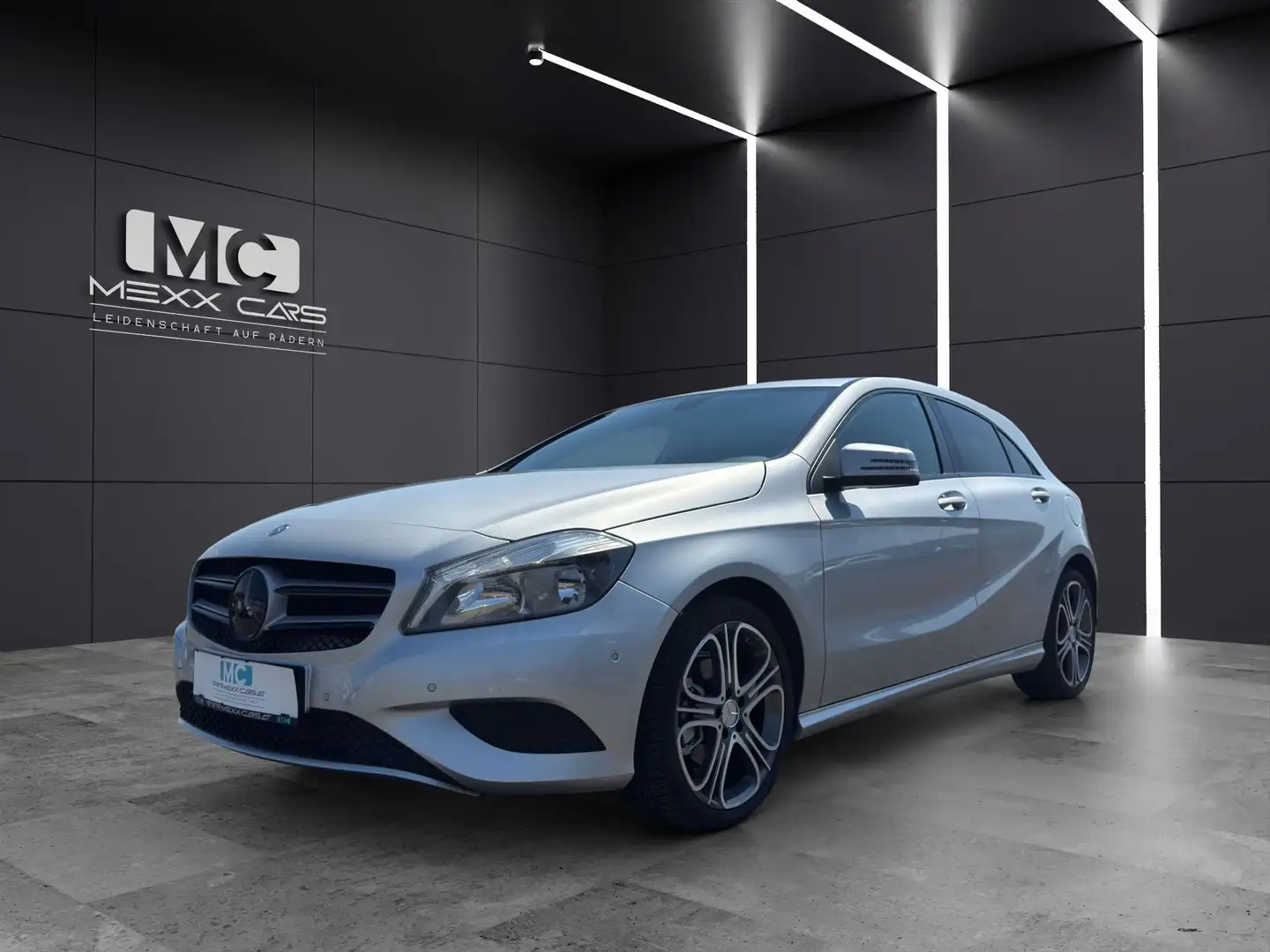Mercedes-Benz A 200 Style – 136 PS | 02/2015 | Sitzheizung | Navi | P Grau - 1