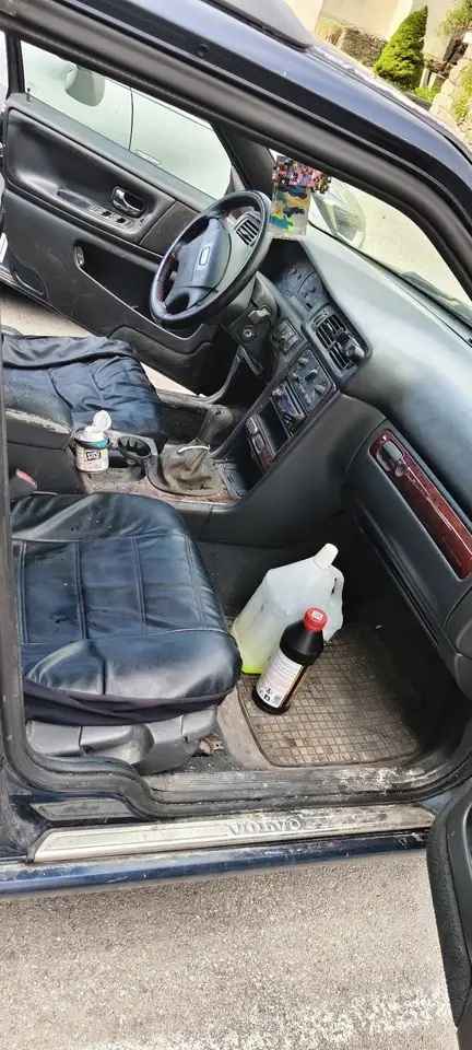 Volvo V70 2,5 TDI, foto 4