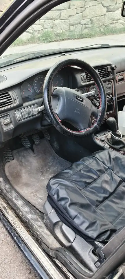 Volvo V70 2,5 TDI, foto 3