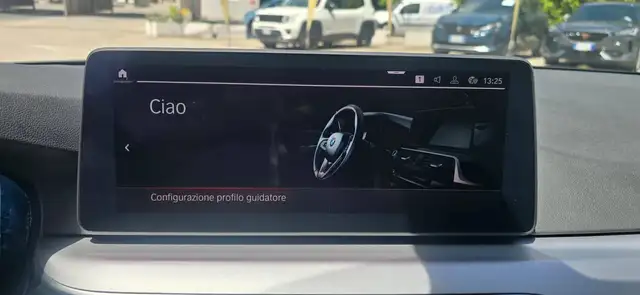 BMW 5 Series view 25