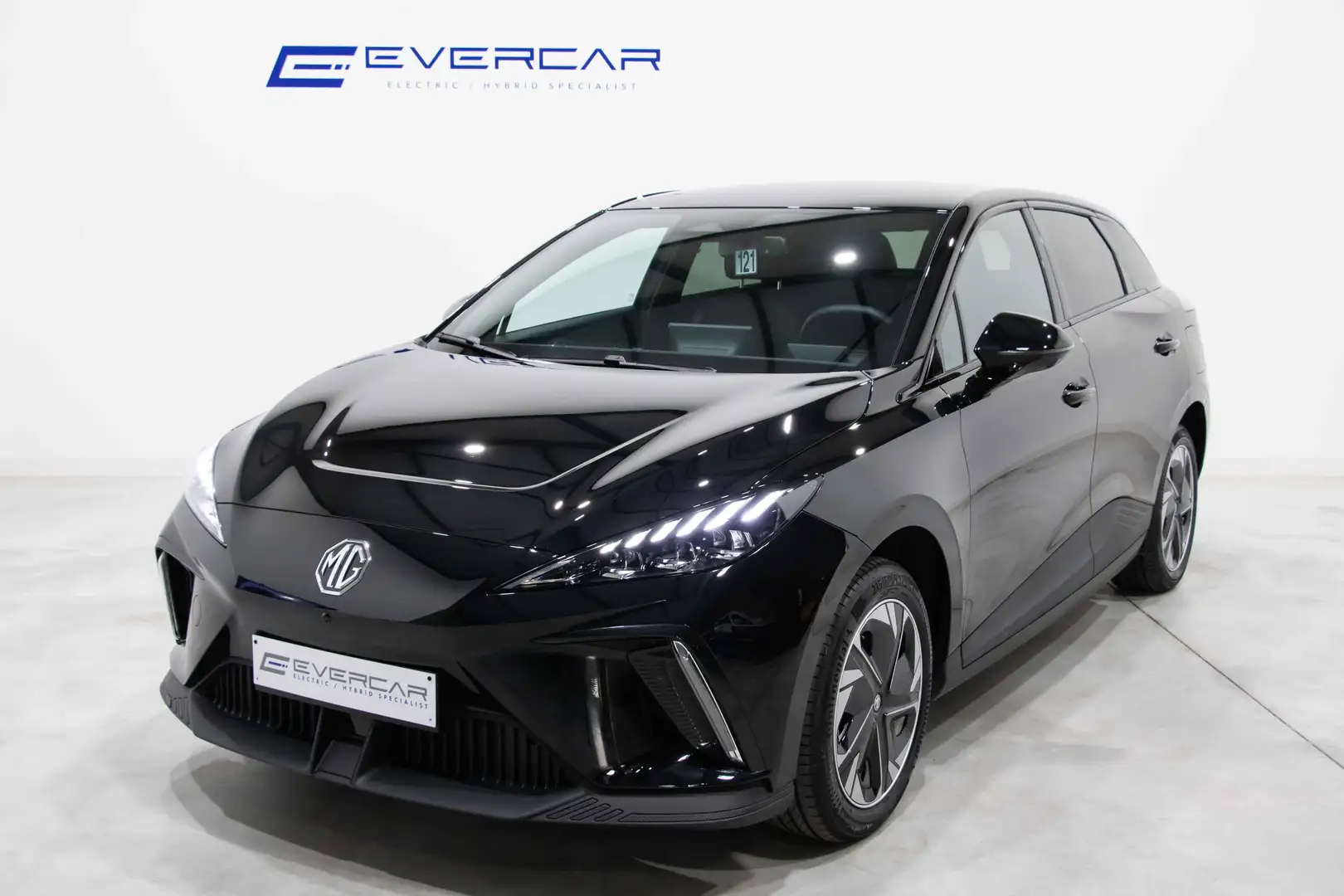 MG MG4 64 KWH LUXURY ***FULL FULL OPTIONS*** - 1