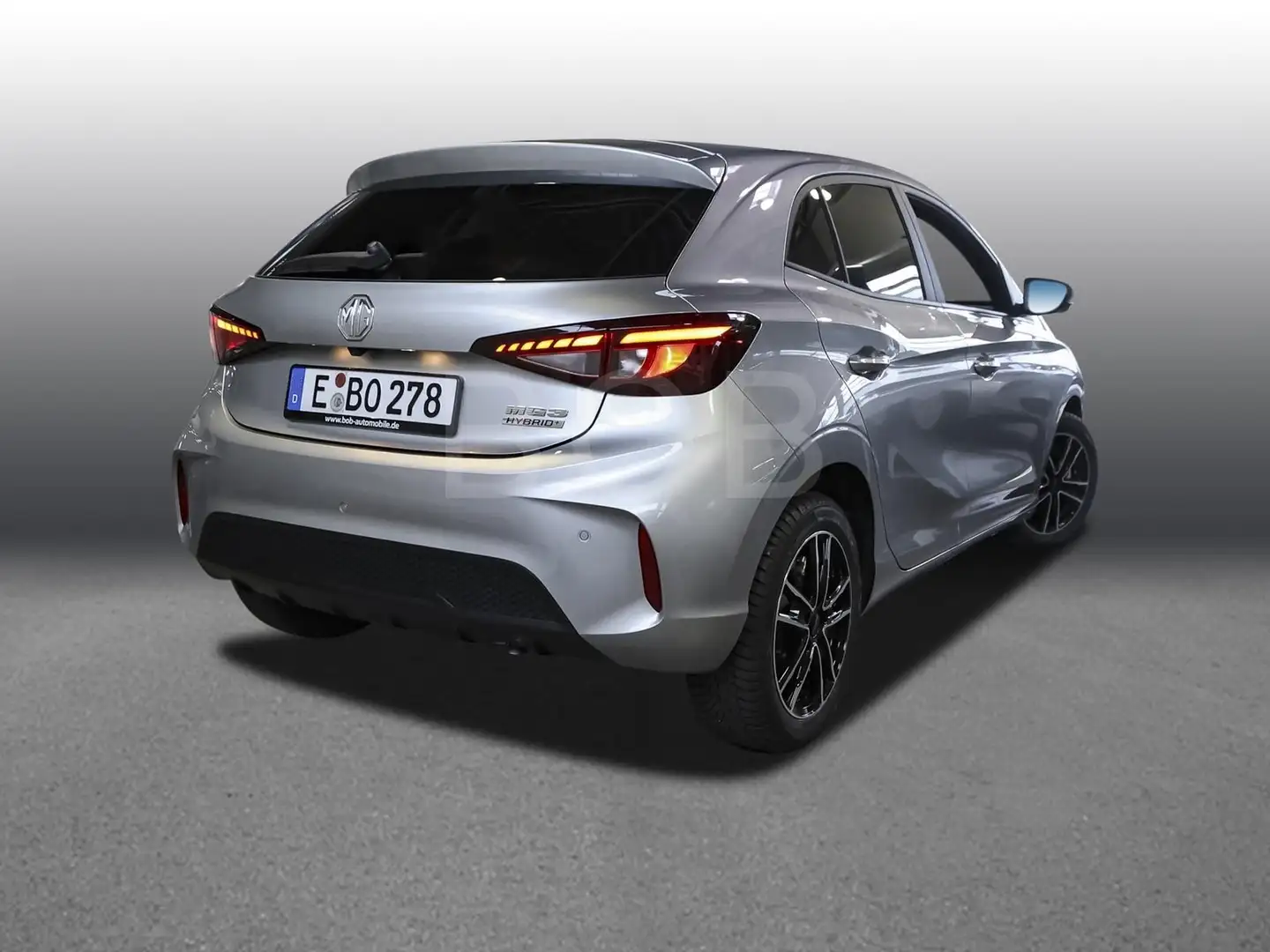 MG MG3 1.5 Hybrid+ LUXURY 8-fach bereift PDC SHZ LHZ RFK Zilver - 2