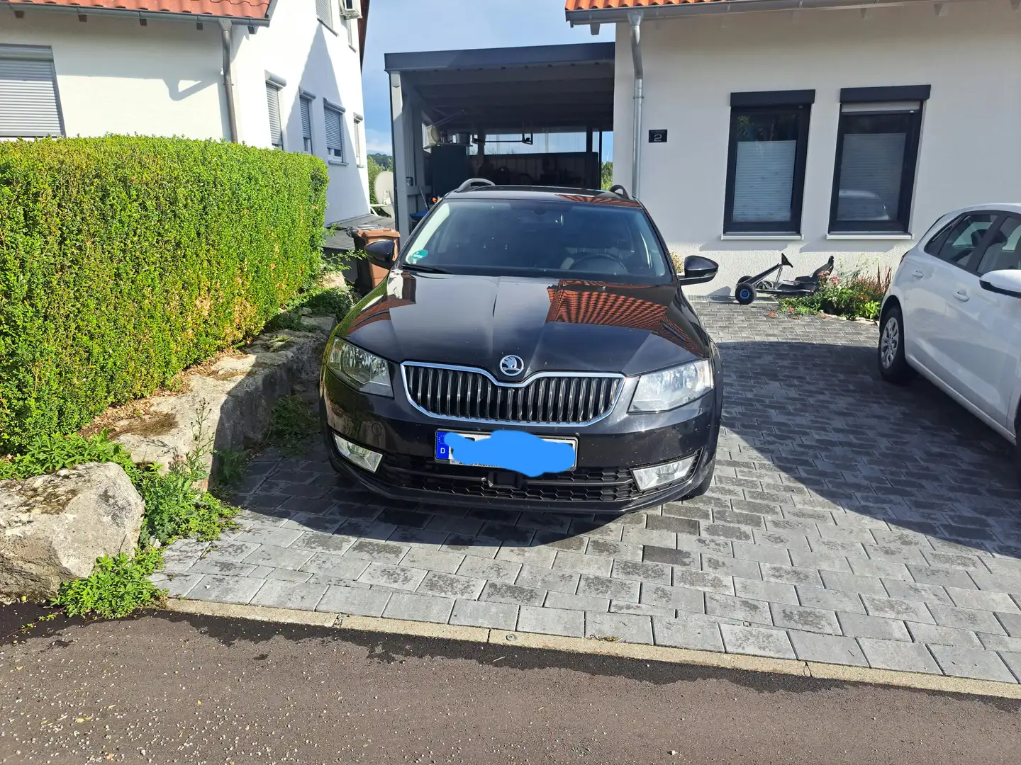 Skoda Octavia Octavia Combi 2.0 TDI (Green tec) DSG Style Noir - 2